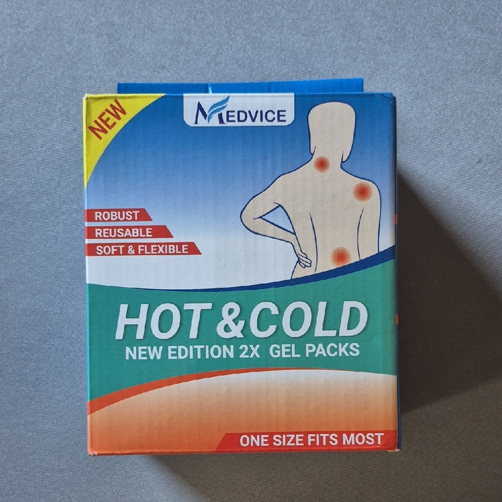 Medvice Hot & Cold Gel Packs, 3 Piece, 2 Gel Packs W/ 1 Sleeve, Reusable NWT NIB
